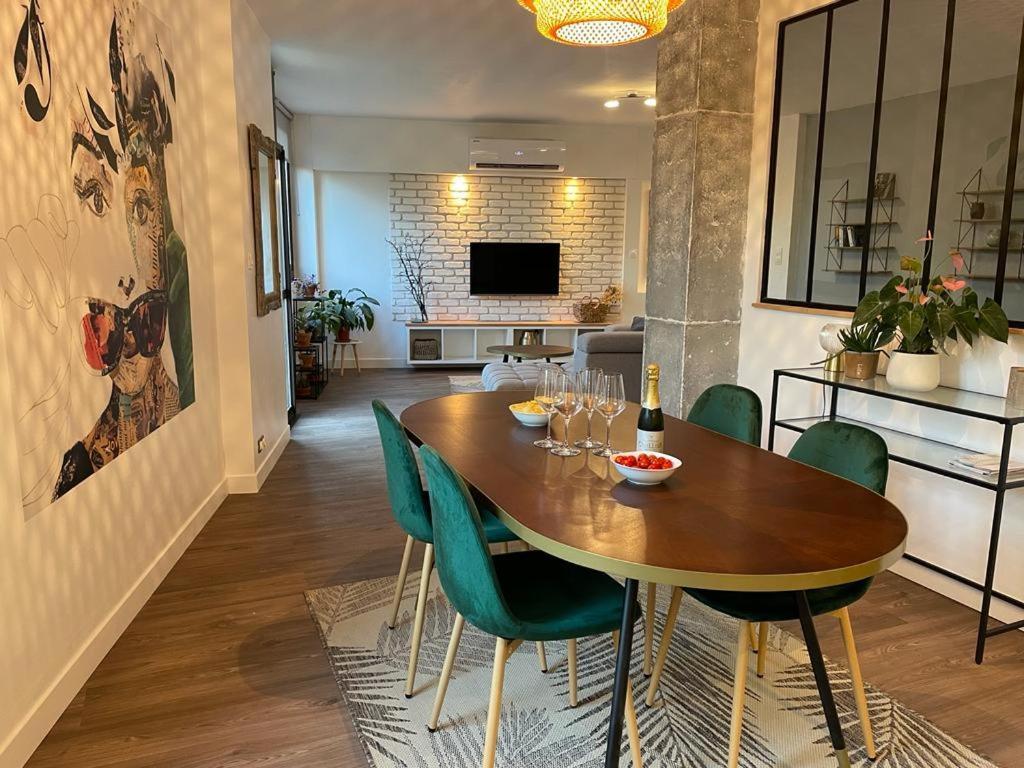 Tres Bel Appartement Central, Au Calme Avec Balneo Perpignan Exterior foto