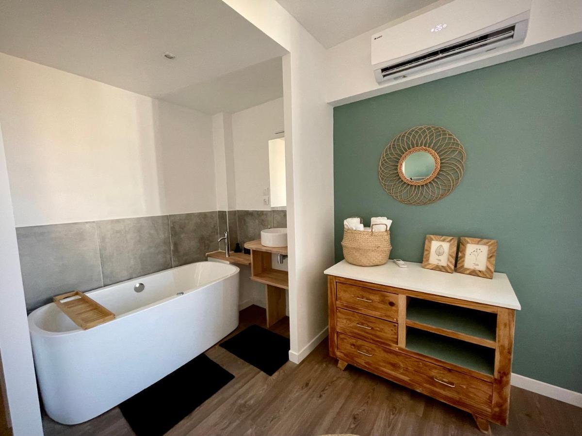 Tres Bel Appartement Central, Au Calme Avec Balneo Perpignan Exterior foto